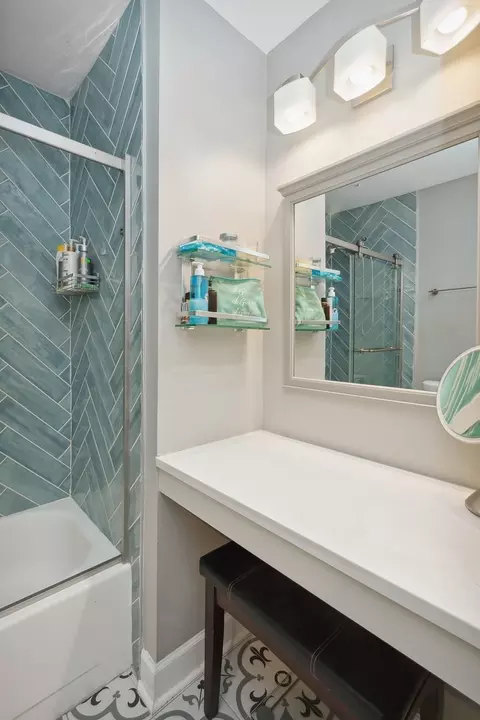 30 E Huron St #3707, Chicago, IL 60611 photo 11