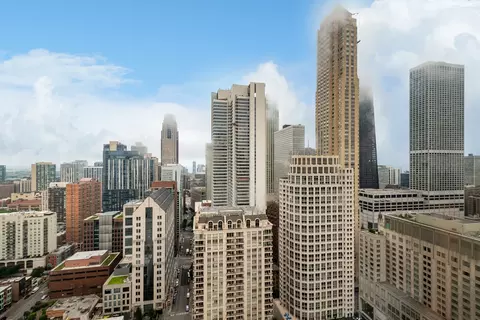 30 E Huron St #3707, Chicago, IL 60611 photo 13
