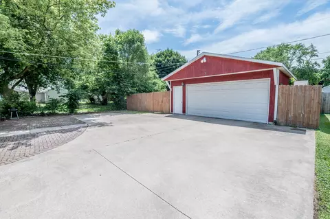 1331 N 5th Ave, Kankakee, IL 60901 photo 2