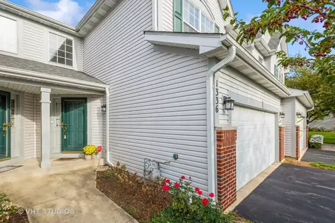 1336 Filly Ln #1336, Bartlett, IL 60103