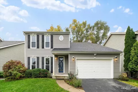 2544 Leach Dr, Naperville, IL 60564
