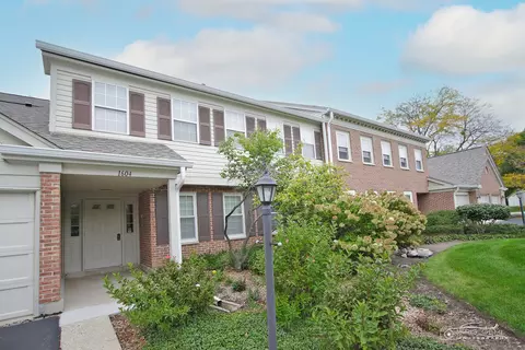 1604 Queens Ct #A1, Wheeling, IL 60090 photo 2