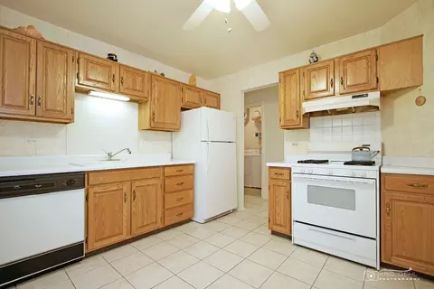 1604 Queens Ct #A1, Wheeling, IL 60090 photo 7