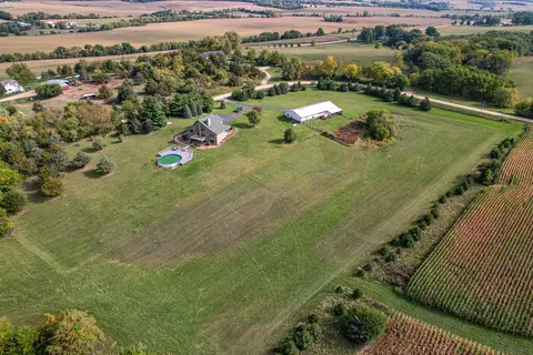 7870 N Adeline Rd, Leaf River, IL 61047 photo 7