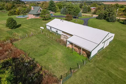 7870 N Adeline Rd, Leaf River, IL 61047 photo 4