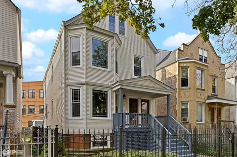 3841 W School St, Chicago, IL 60618