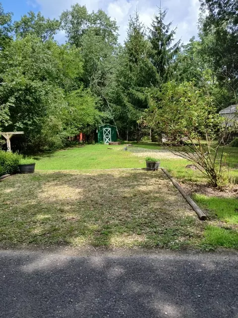 27103 Woodhaven, Sublette, IL 61367