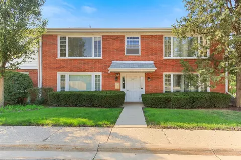 1518 Plymouth Pl #2S, Glenview, IL 60025