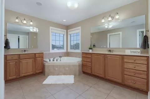300 Northridge Estate Cc Ct, Normal, IL 61761 photo 34