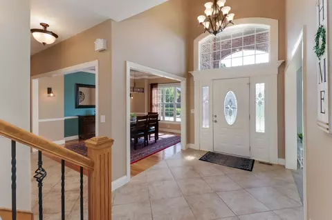 300 Northridge Estate Cc Ct, Normal, IL 61761 photo 4