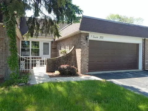 1 S300 Ardmore Ave, Villa Park, IL 60181