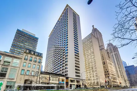 535 N Michigan Ave #2708, Chicago, IL 60611