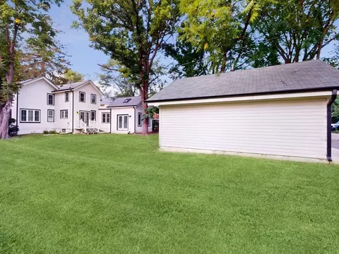 39 E Pine Ave, Roselle, IL 60172 photo 30