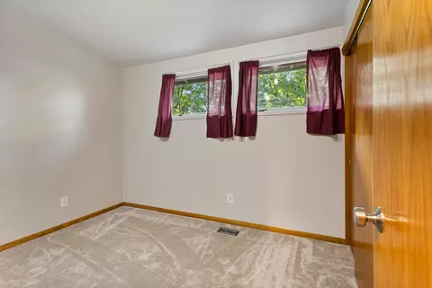 6 Meadow Ct, Champaign, IL 61821 photo 18