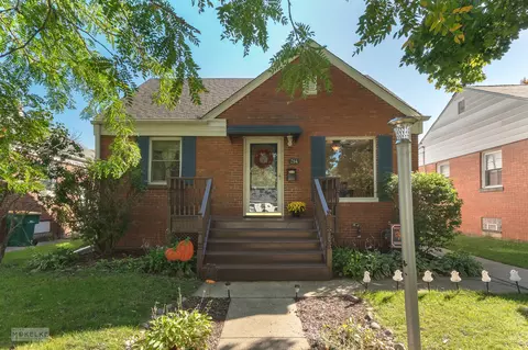 214 Earl Ave, Joliet, IL 60436