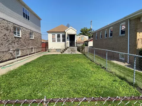 3730 W 68th St, Chicago, IL 60629