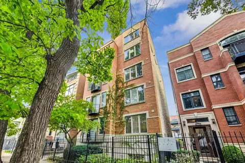 2418 W Moffat St #3, Chicago, IL 60647