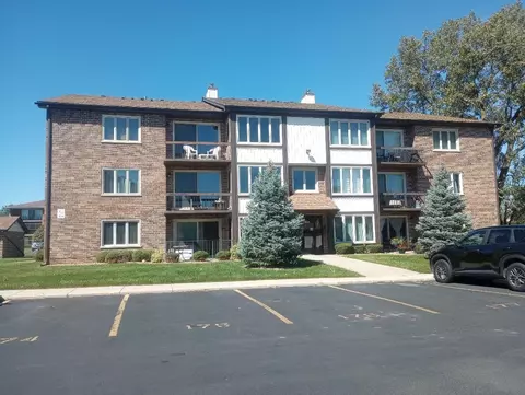 5024 Circle Ct #1011, Crestwood, IL 60445
