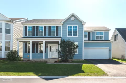 1608 Victoria Park Cir, Aurora, IL 60504