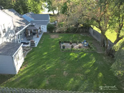 2513 S Scheid Ln, Mchenry, IL 60051 photo 23