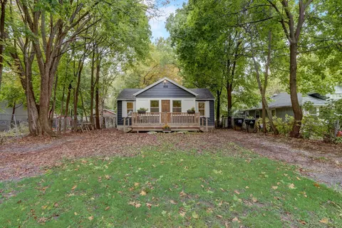 24696 W Lake Shore Dr, Round Lake, IL 60073