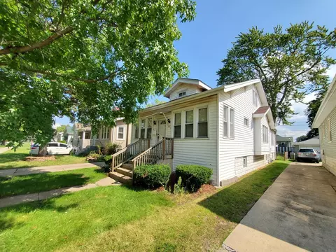 561 Harrison Ave, Calumet City, IL 60409