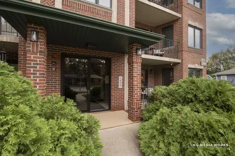 616 E 5th Ave #101, Naperville, IL 60563 photo 24