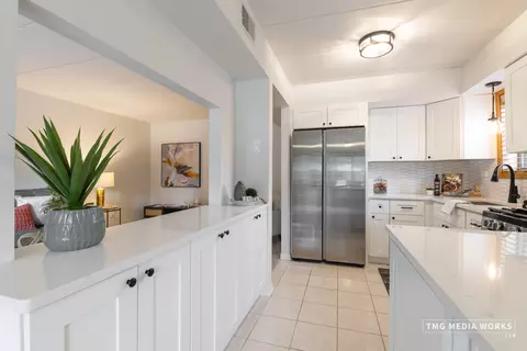 616 E 5th Ave #101, Naperville, IL 60563 photo 10