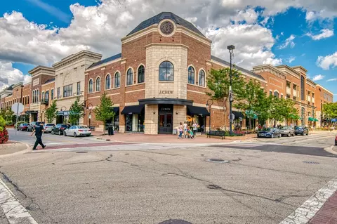 616 E 5th Ave #101, Naperville, IL 60563 photo 42