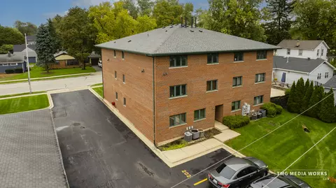 616 E 5th Ave #101, Naperville, IL 60563 photo 32