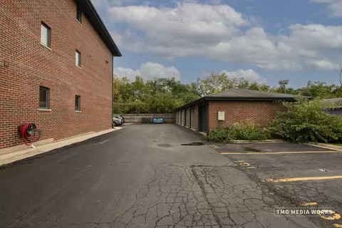 616 E 5th Ave #101, Naperville, IL 60563 photo 28
