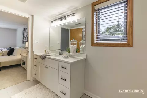616 E 5th Ave #101, Naperville, IL 60563 photo 19