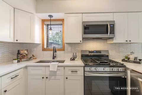 616 E 5th Ave #101, Naperville, IL 60563 photo 13
