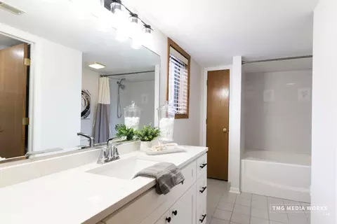 616 E 5th Ave #101, Naperville, IL 60563 photo 18