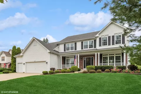316 Millstream Ln, Oswego, IL 60543