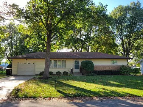 1115 Bakewell Ave, Normal, IL 61761