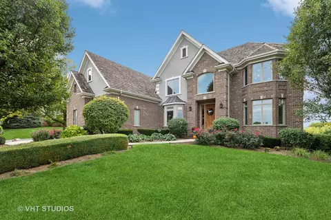 1613 Bull Valley Dr, Woodstock, IL 60098