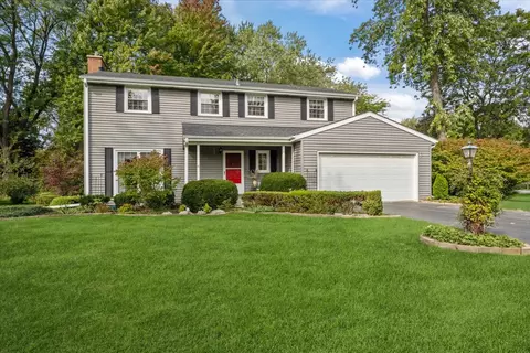 2 S460 Burning Trl, Wheaton, IL 60189