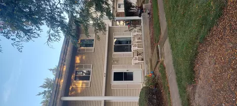 404 Devonshire Ct, Bolingbrook, IL 60440