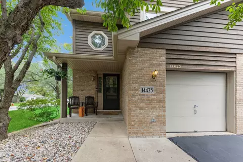 14425 Lamon Ct, Midlothian, IL 60445