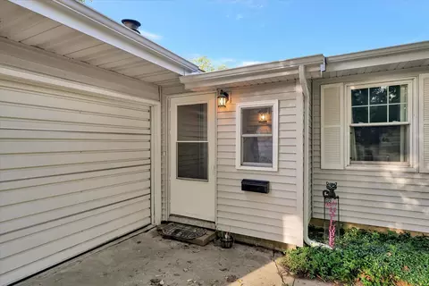 210 E Ottawa Rd, Paxton, IL 60957 photo 3