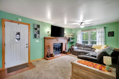 210 E Ottawa Rd, Paxton, IL 60957 photo 7