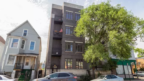 3621 W Belmont Ave #2, Chicago, IL 60618