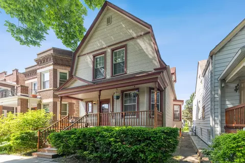 2426 W Eastwood Ave, Chicago, IL 60625