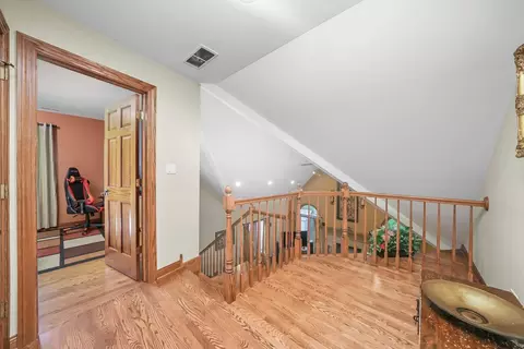 4650 Teonia Woods Dr, Rolling Meadows, IL 60008 photo 38