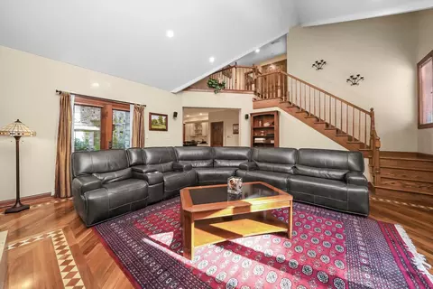 4650 Teonia Woods Dr, Rolling Meadows, IL 60008 photo 16