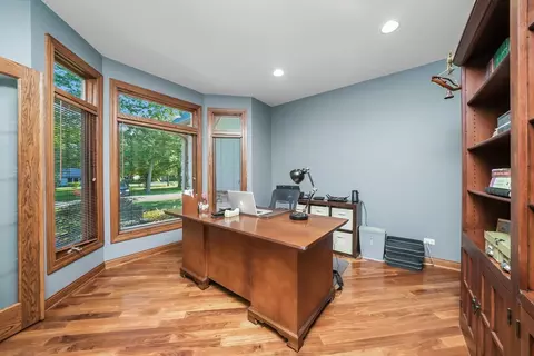 4650 Teonia Woods Dr, Rolling Meadows, IL 60008 photo 17