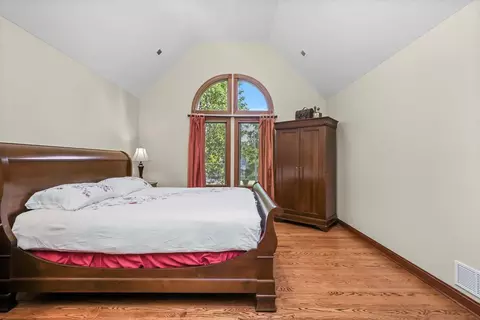4650 Teonia Woods Dr, Rolling Meadows, IL 60008 photo 27