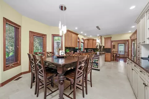4650 Teonia Woods Dr, Rolling Meadows, IL 60008 photo 13