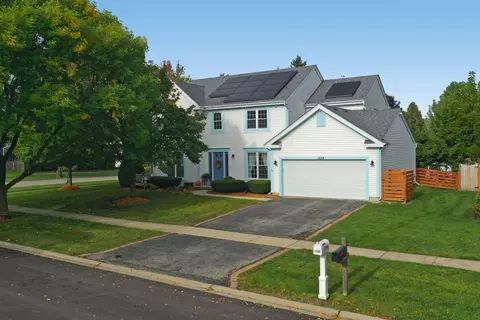 1299 Meadowlark Ln, Grayslake, IL 60030